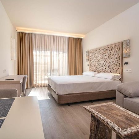 Aljarafe Suites By Qhotels Gelves Екстериор снимка