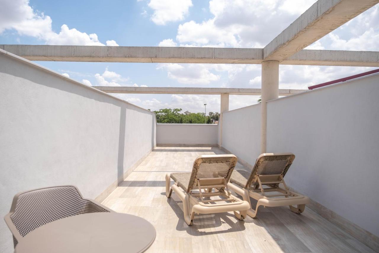 Aljarafe Suites By Qhotels Gelves Екстериор снимка